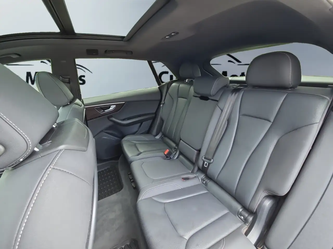 Audi Q8 photo Audi Q8