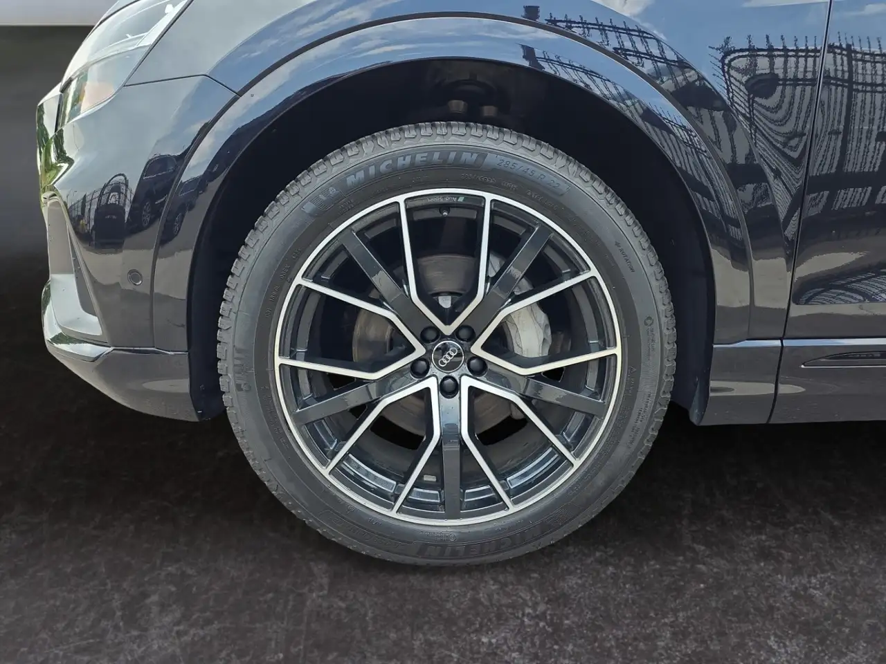 Audi Q8 photo Audi Q8