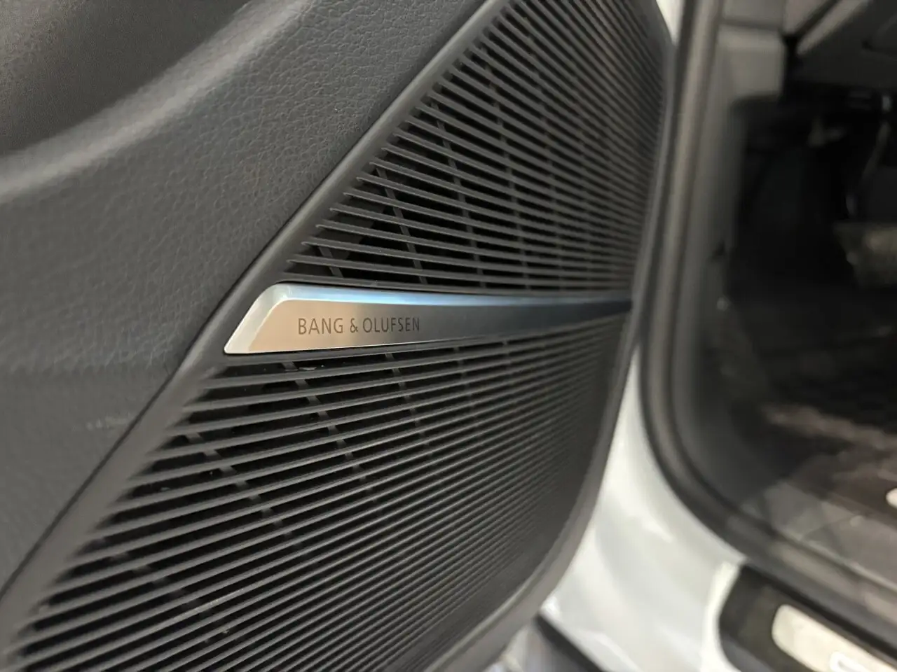 Audi Q8 photo Audi Q8