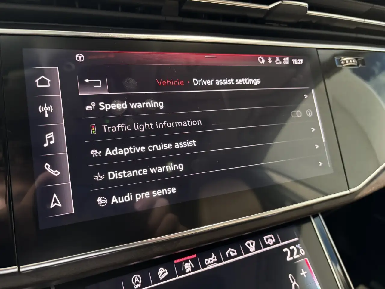 Audi Q8 photo Audi Q8