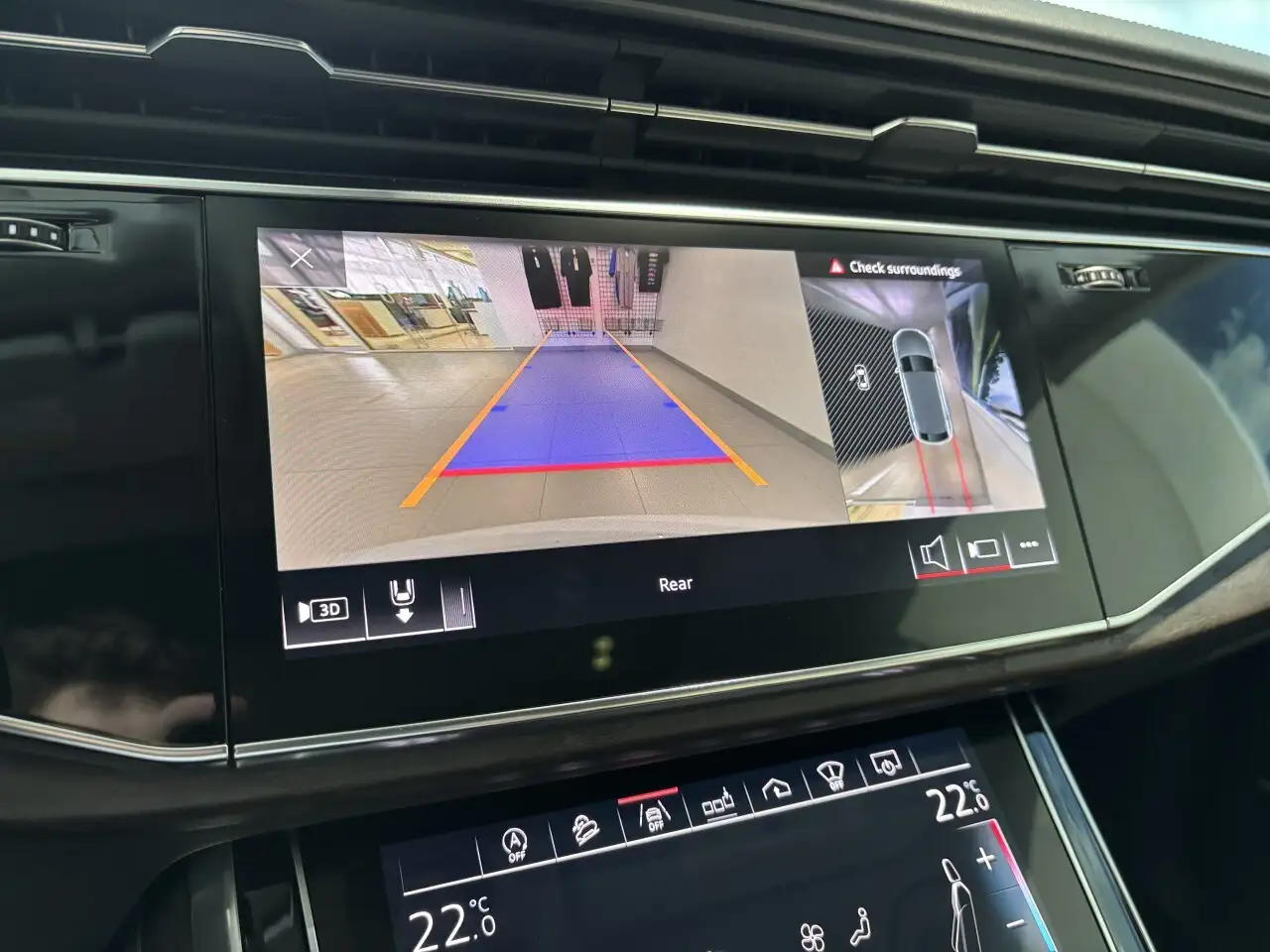 Audi Q8 photo Audi Q8