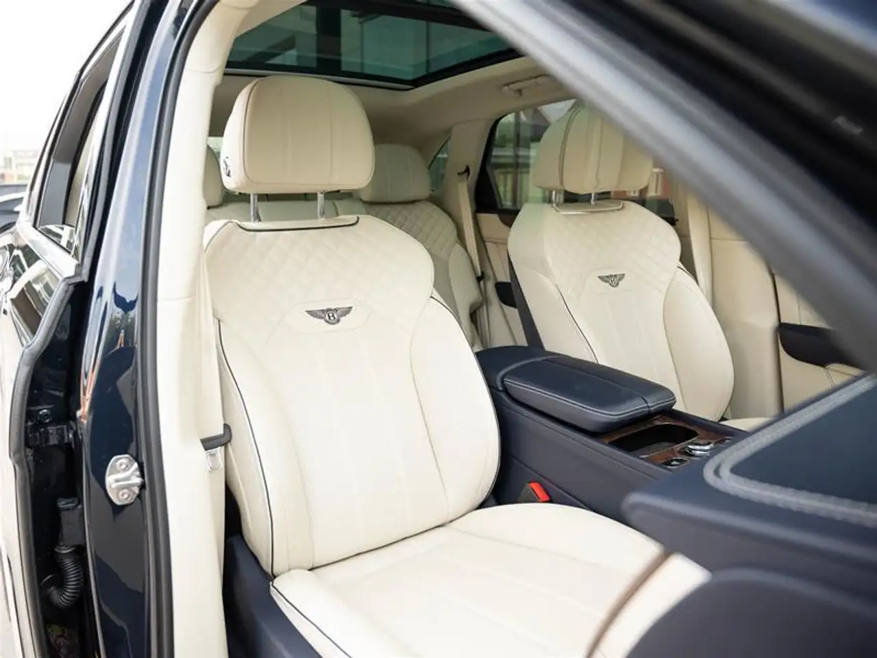 Bentley Bentayga fotografie Bentley Bentayga