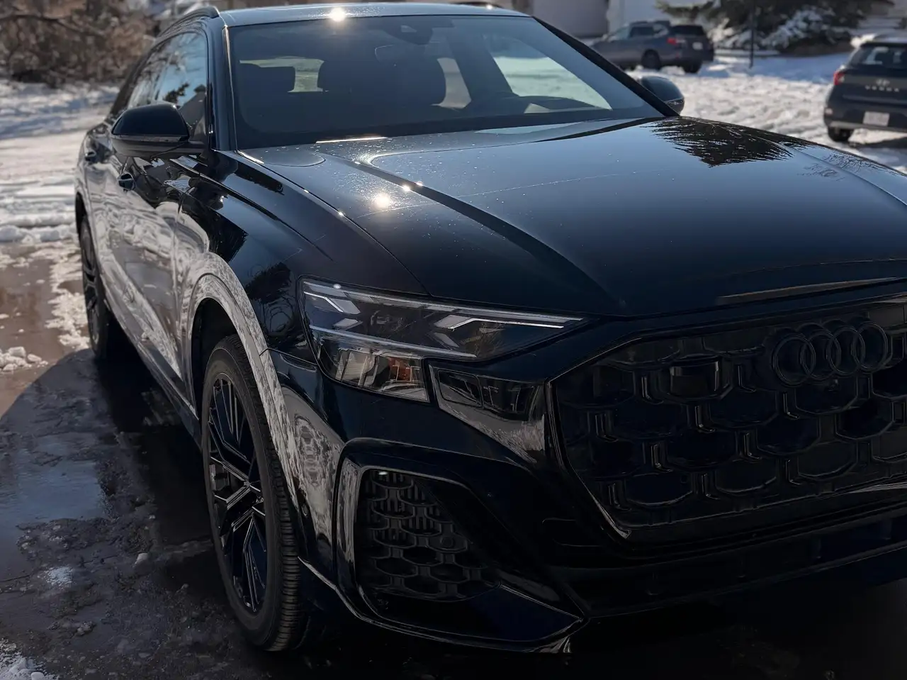 Audi Q8 снимка Audi Q8