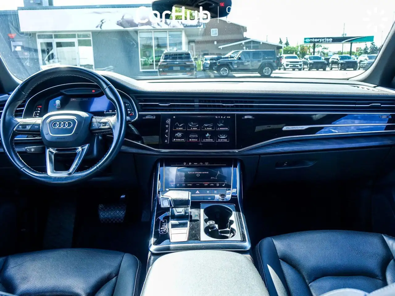 2022 Audi Q8 photo 2022 Audi Q8