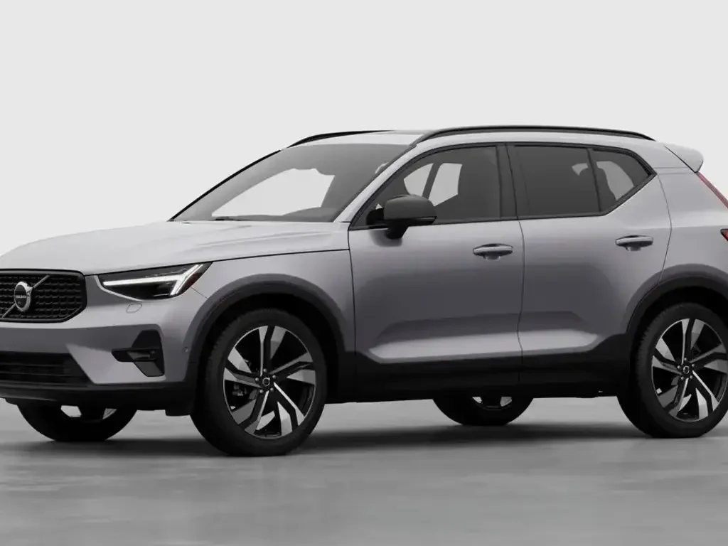 2026 Volvo XC40