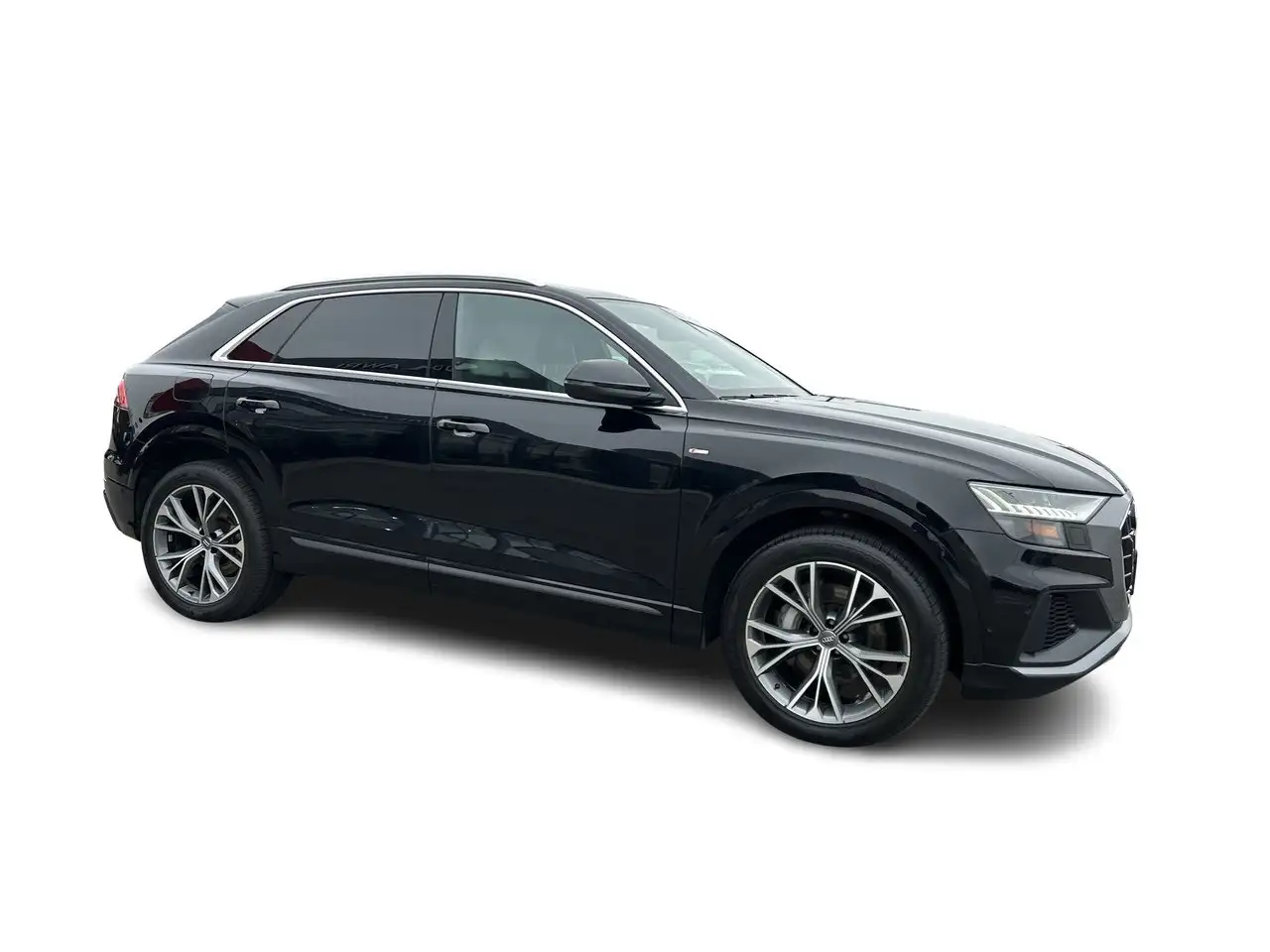 Audi Q8 снимка Audi Q8