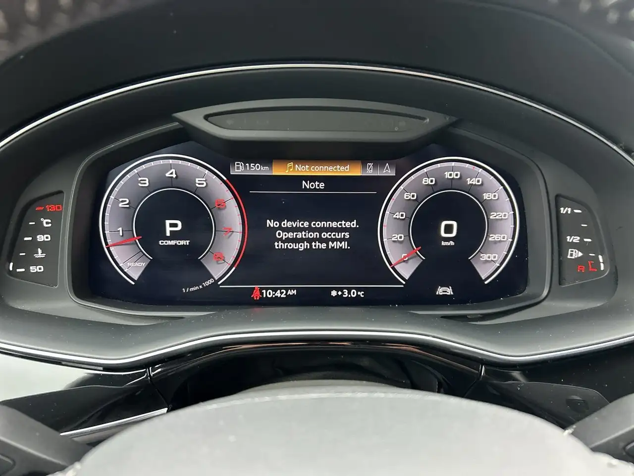 Audi Q8 снимка Audi Q8