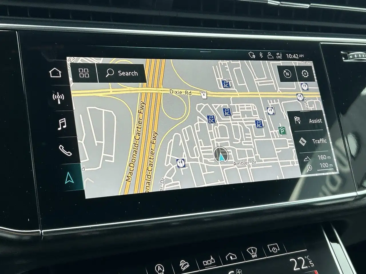 Audi Q8 снимка Audi Q8