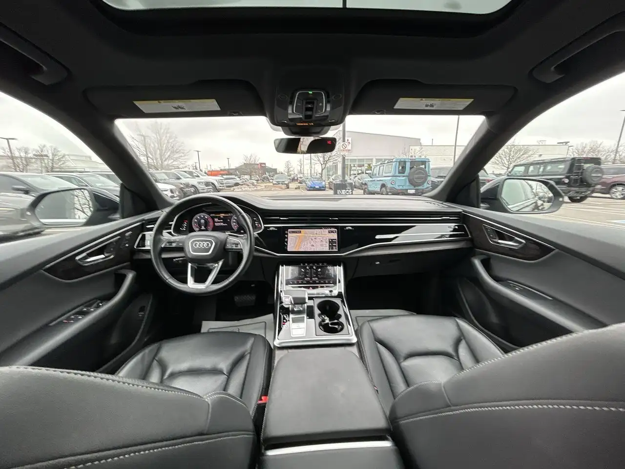 Audi Q8 снимка Audi Q8