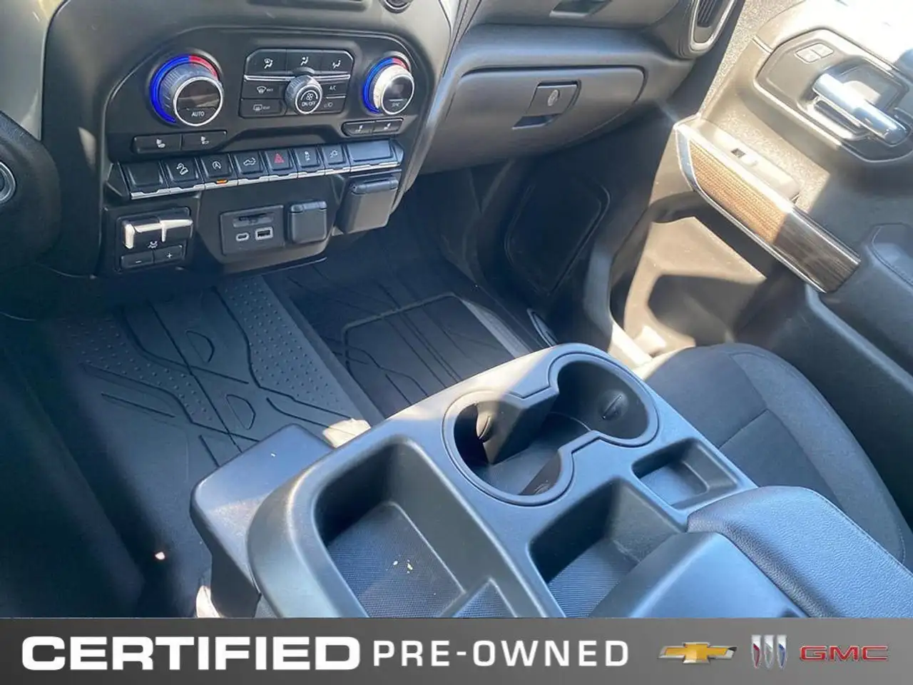 Chevrolet Silverado 1500 снимка Chevrolet Silverado 1500