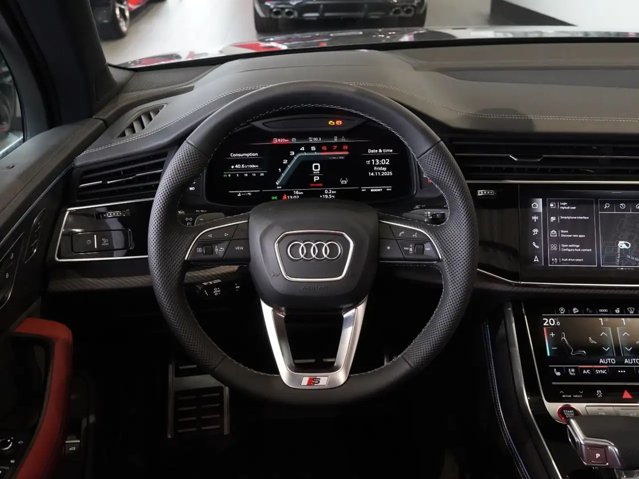 Audi SQ7 photo Audi SQ7