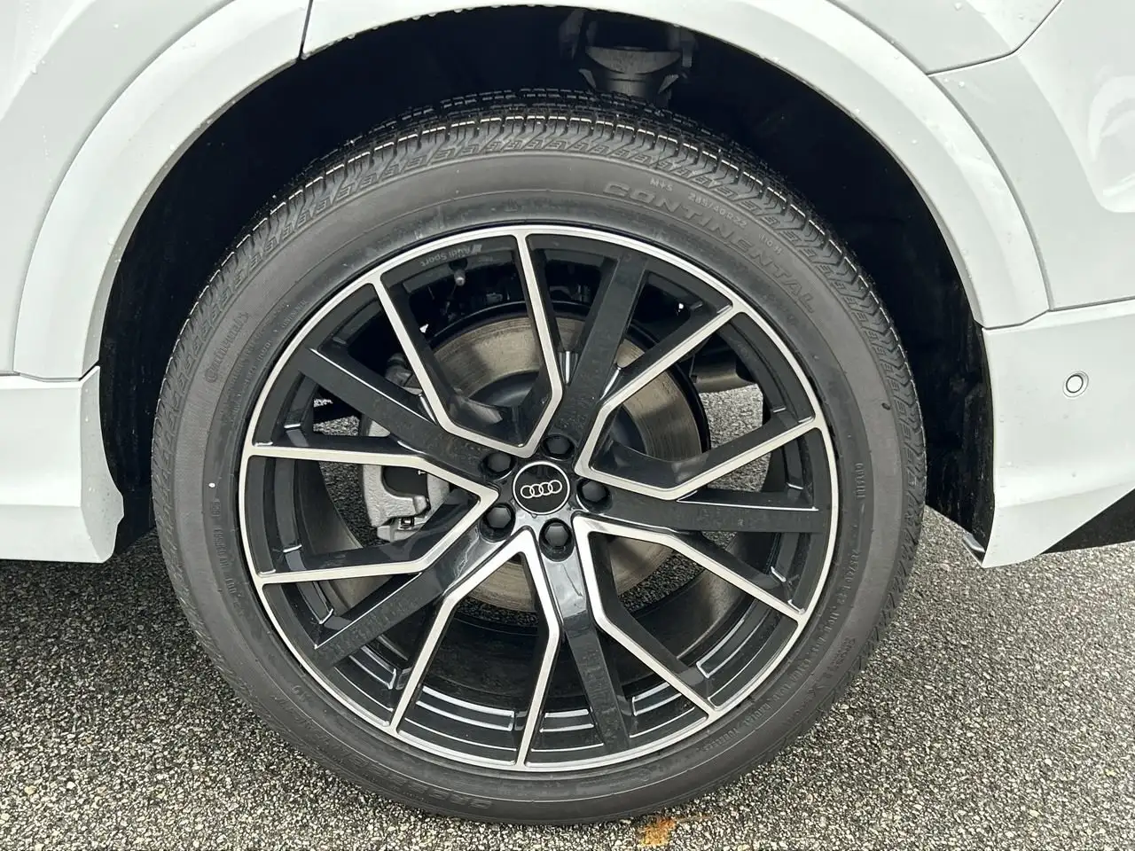 Audi Q8 photo Audi Q8