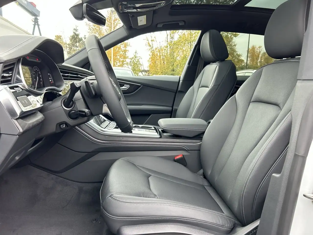 Audi Q8 photo Audi Q8