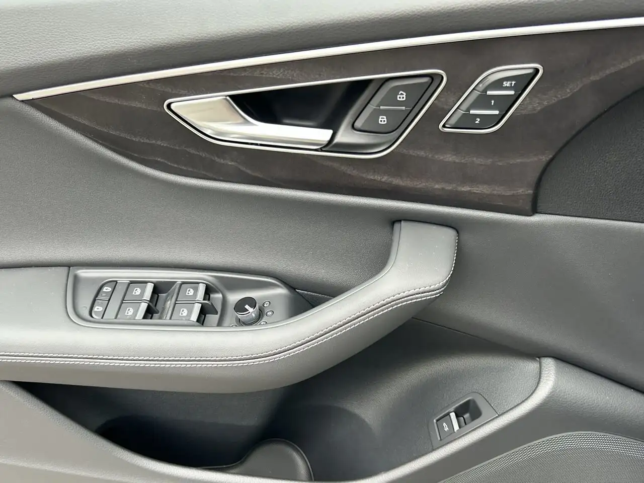 Audi Q8 photo Audi Q8