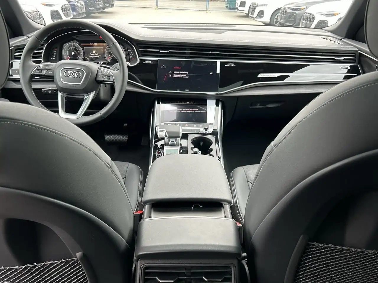 Audi Q8 photo Audi Q8