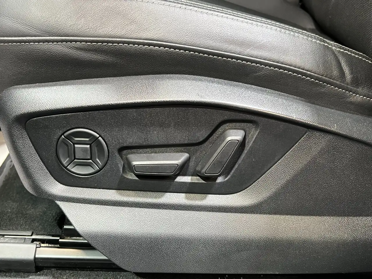 Audi Q8 fotografie Audi Q8