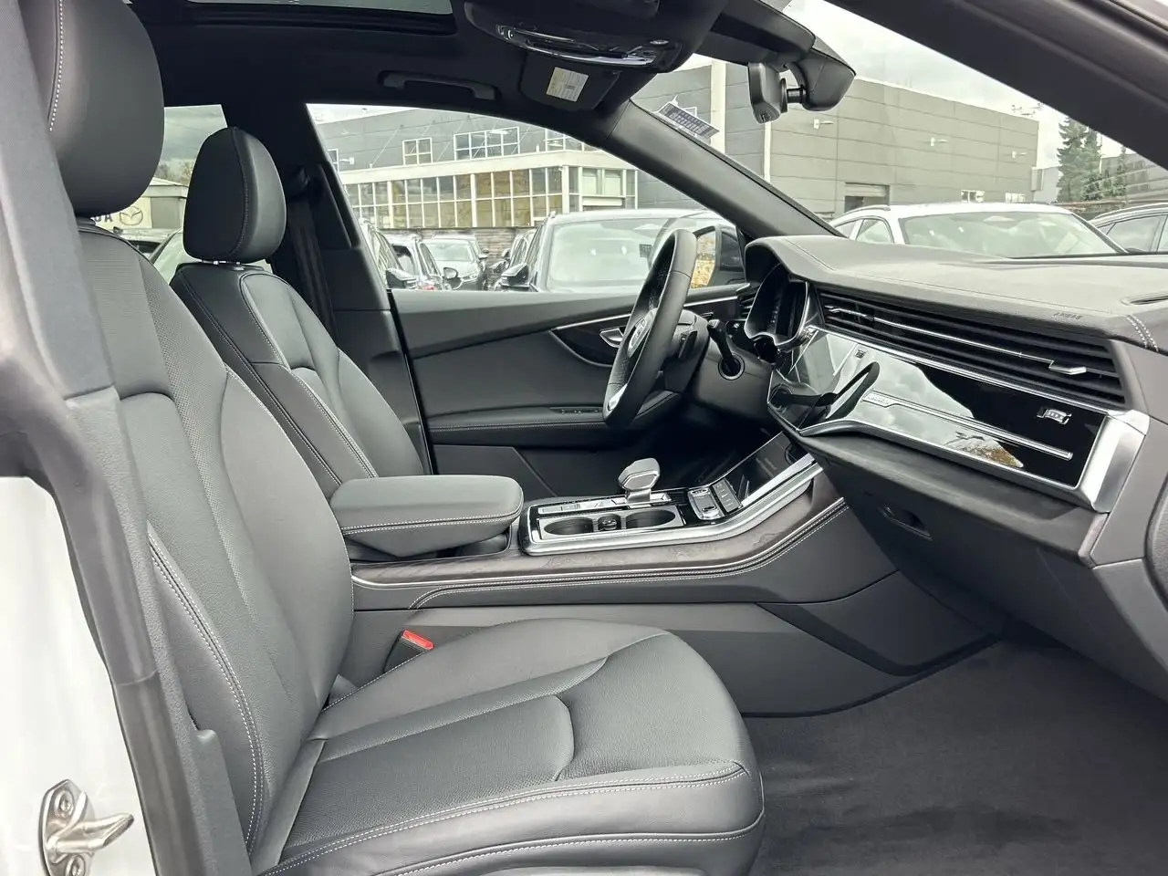 Audi Q8 photo Audi Q8