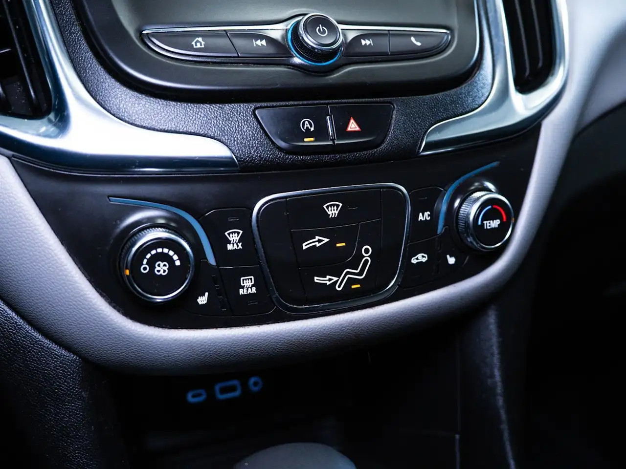 Chevrolet Equinox photo Chevrolet Equinox