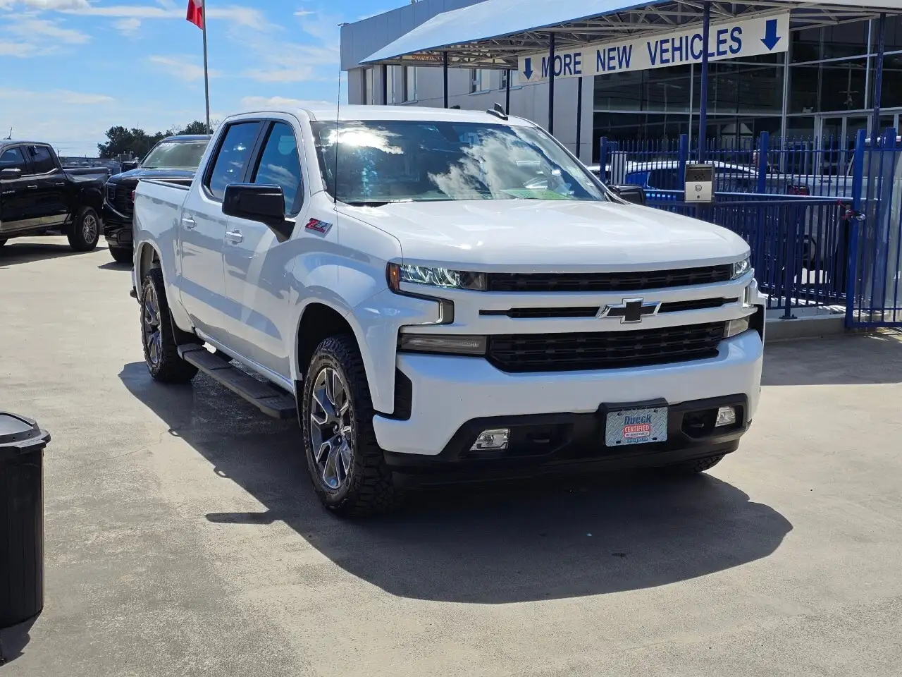 Chevrolet Silverado 1500 photo Chevrolet Silverado 1500