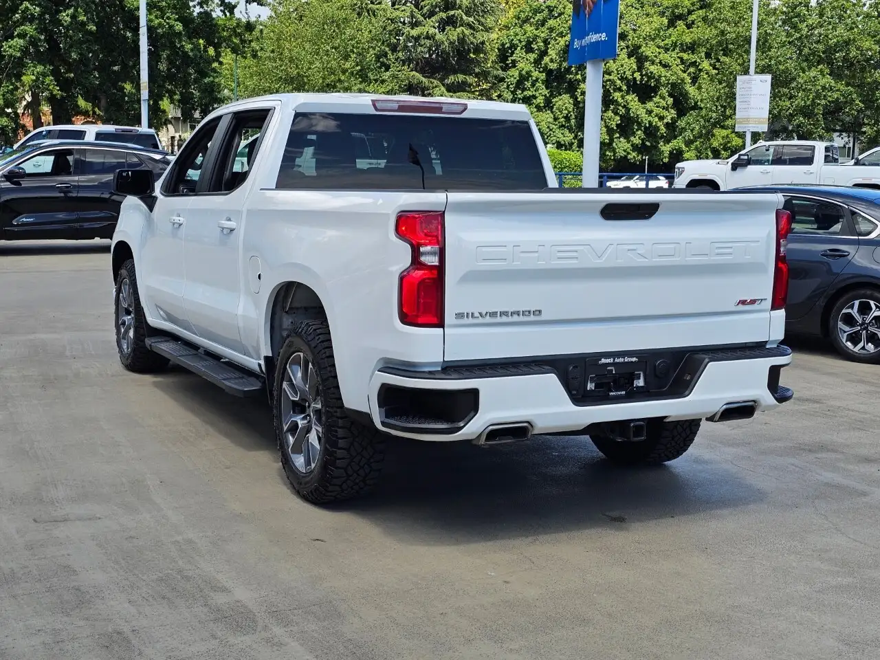 Chevrolet Silverado 1500 photo Chevrolet Silverado 1500
