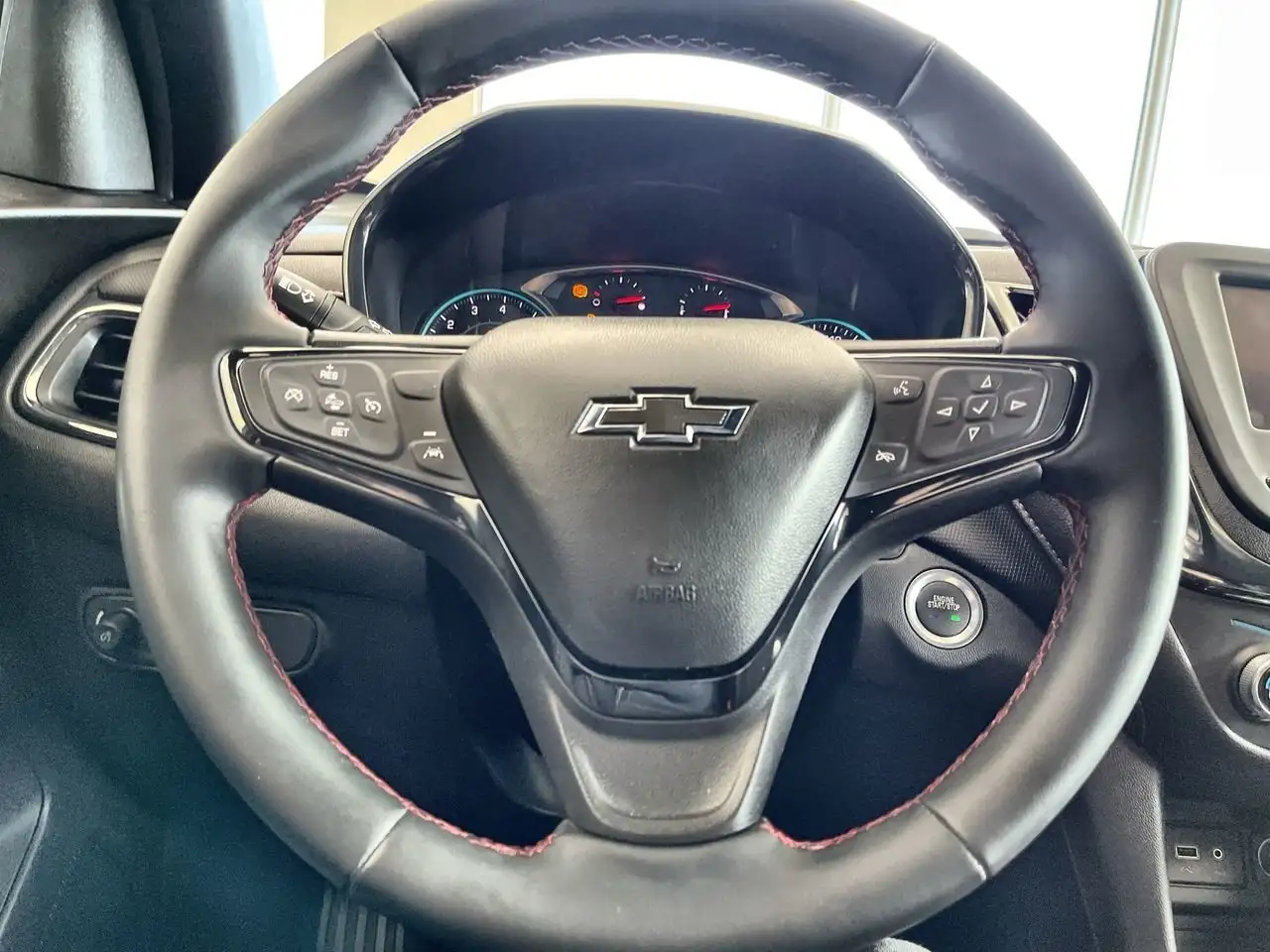 Chevrolet Equinox снимка Chevrolet Equinox