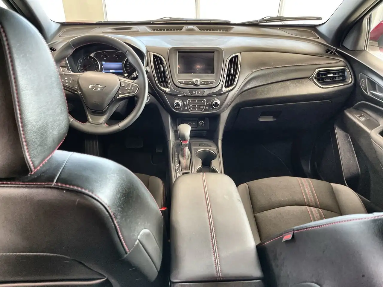 Chevrolet Equinox снимка Chevrolet Equinox