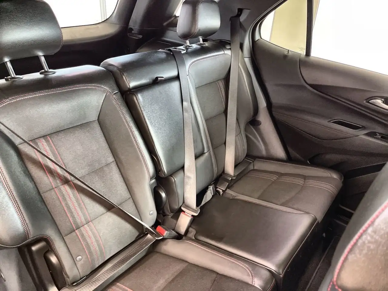 Chevrolet Equinox снимка Chevrolet Equinox