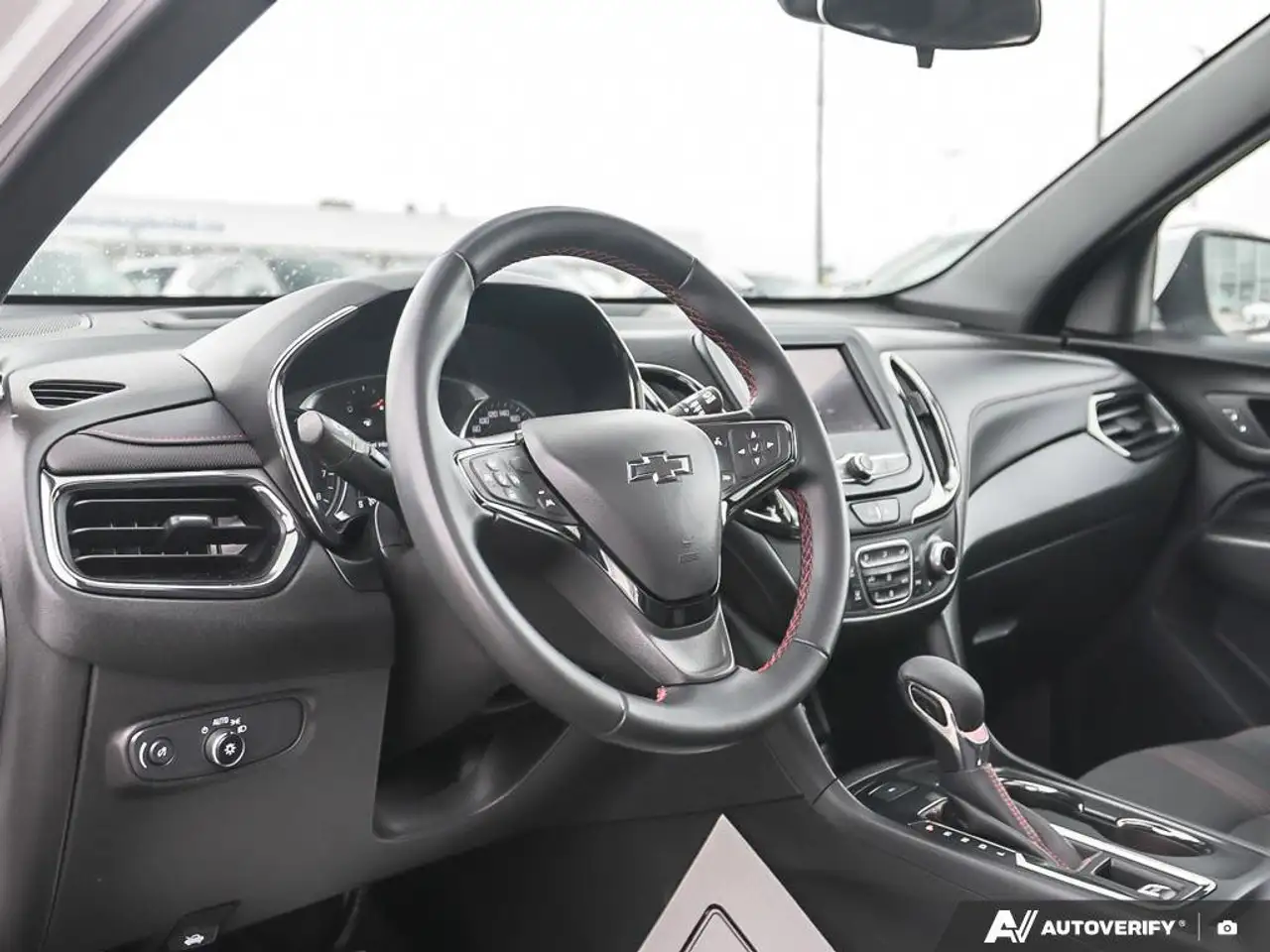 Chevrolet Equinox снимка Chevrolet Equinox