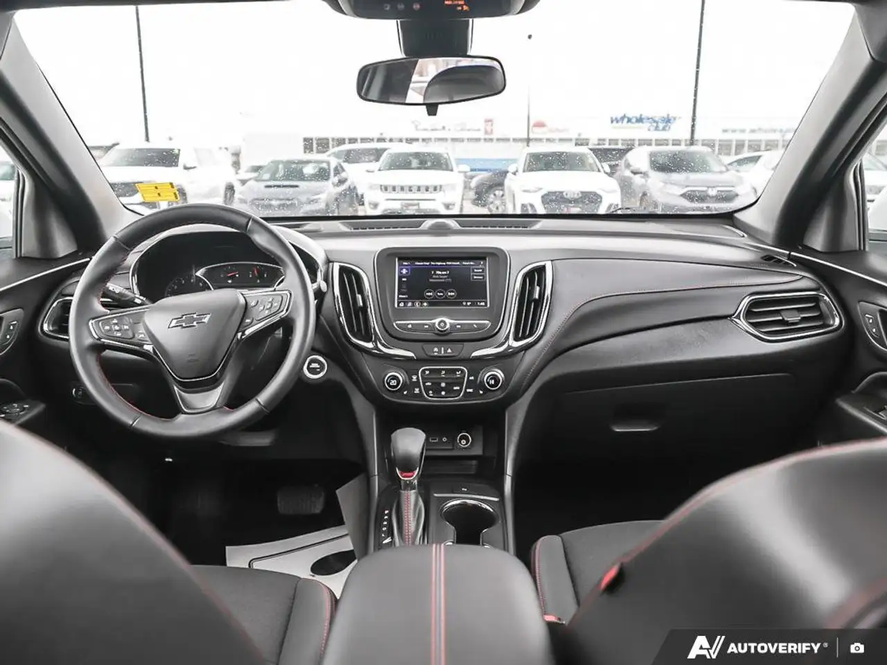 Chevrolet Equinox снимка Chevrolet Equinox