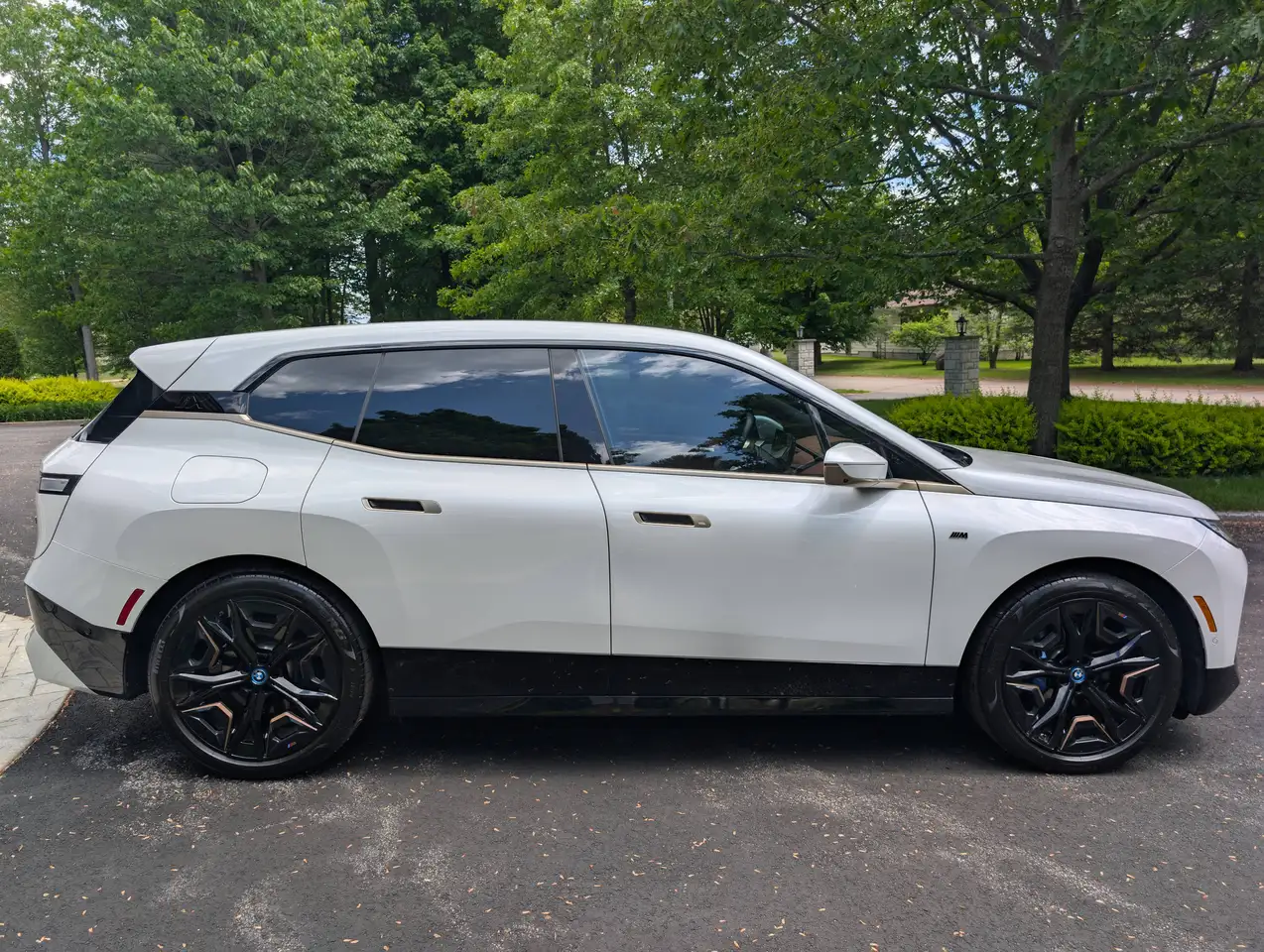 2024 BMW iX