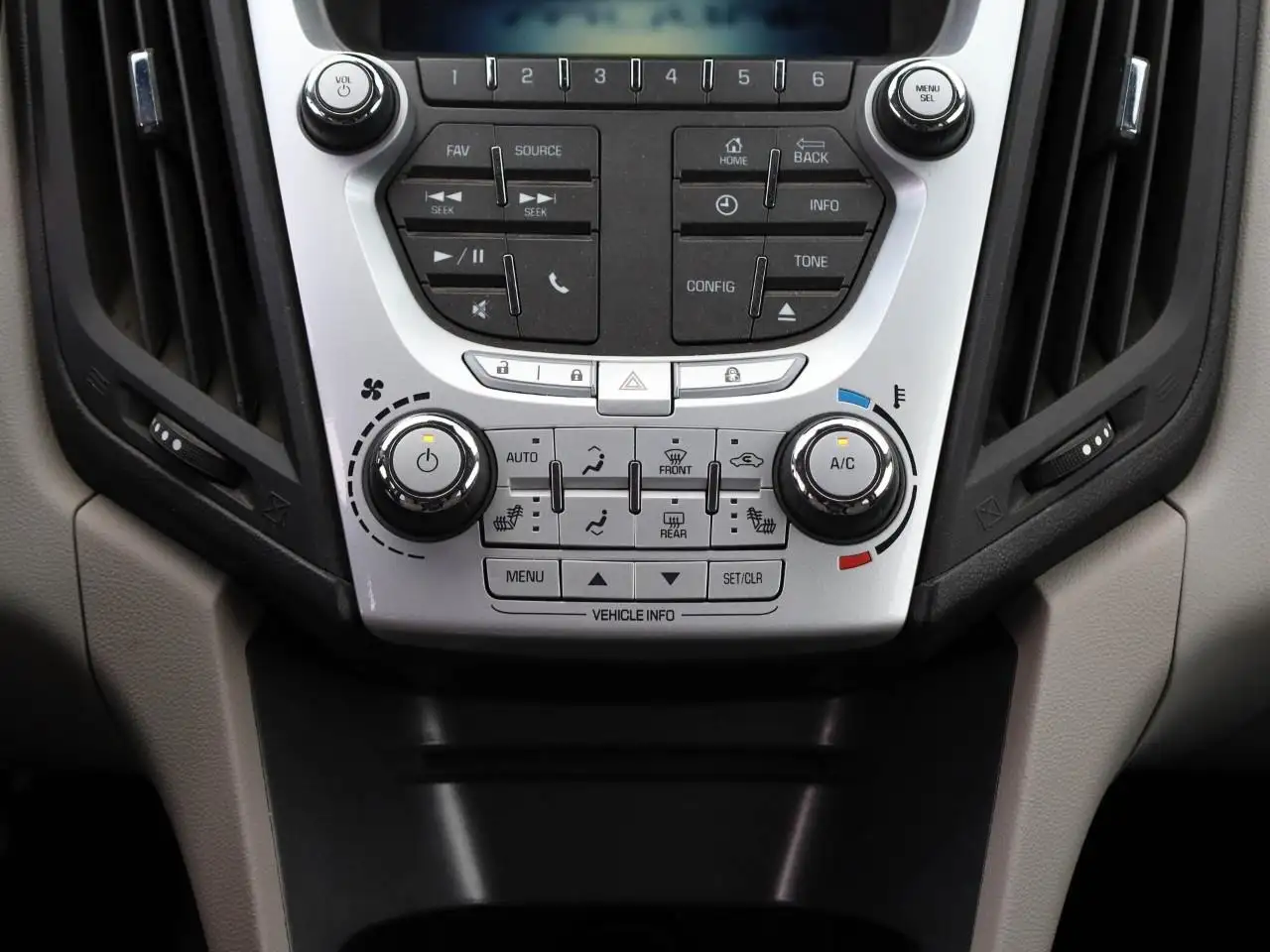 Chevrolet Equinox снимка Chevrolet Equinox