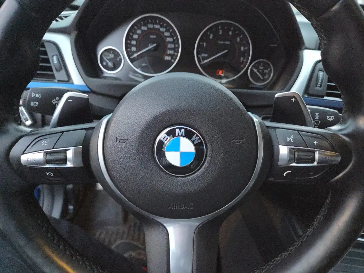 BMW 3 Series photo BMW 3 Series