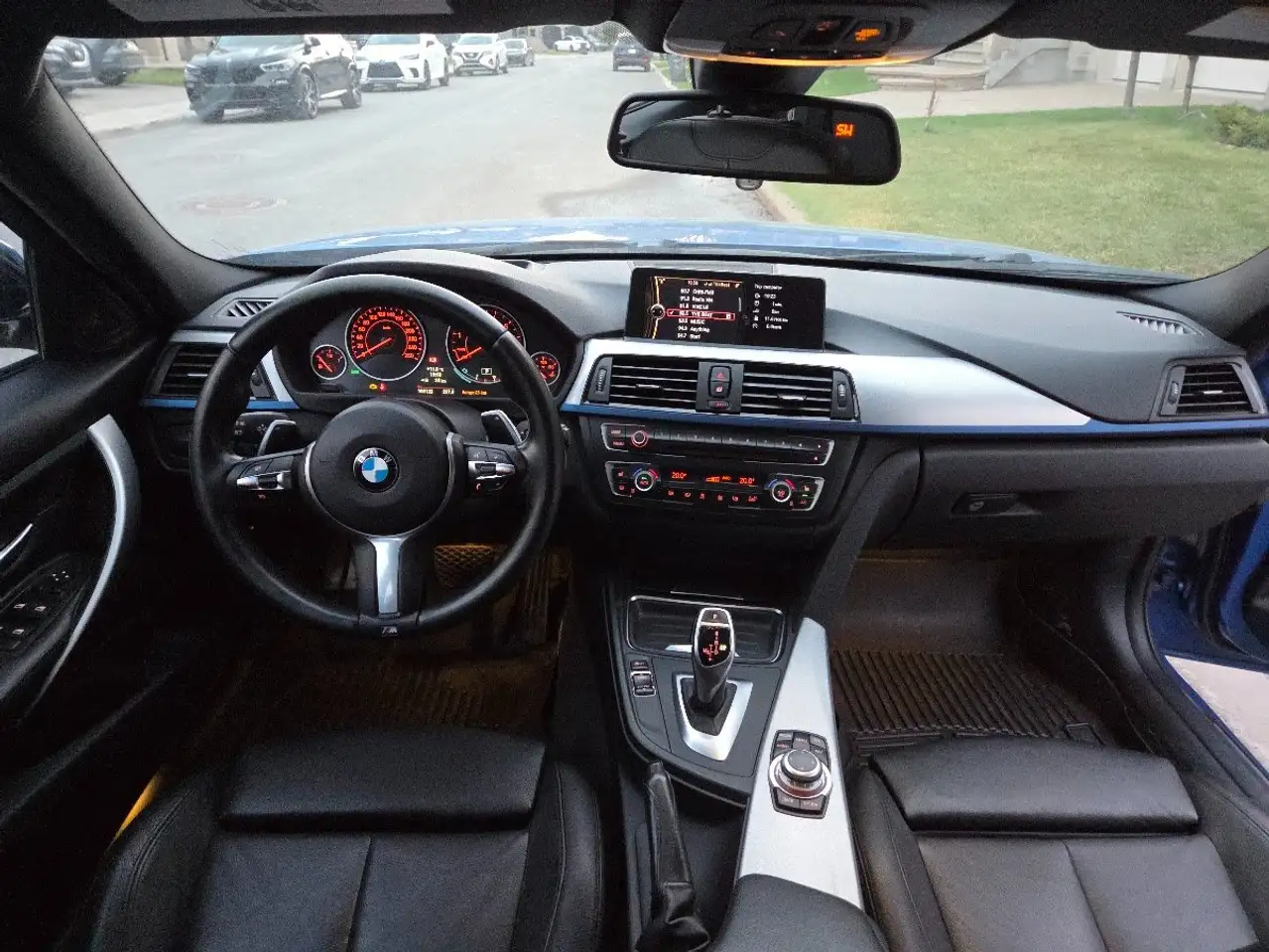 BMW 3 Series photo BMW 3 Series