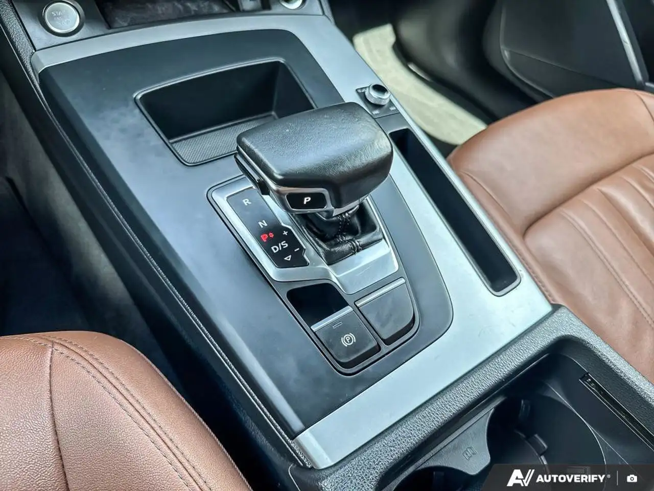 Audi Q5 снимка Audi Q5