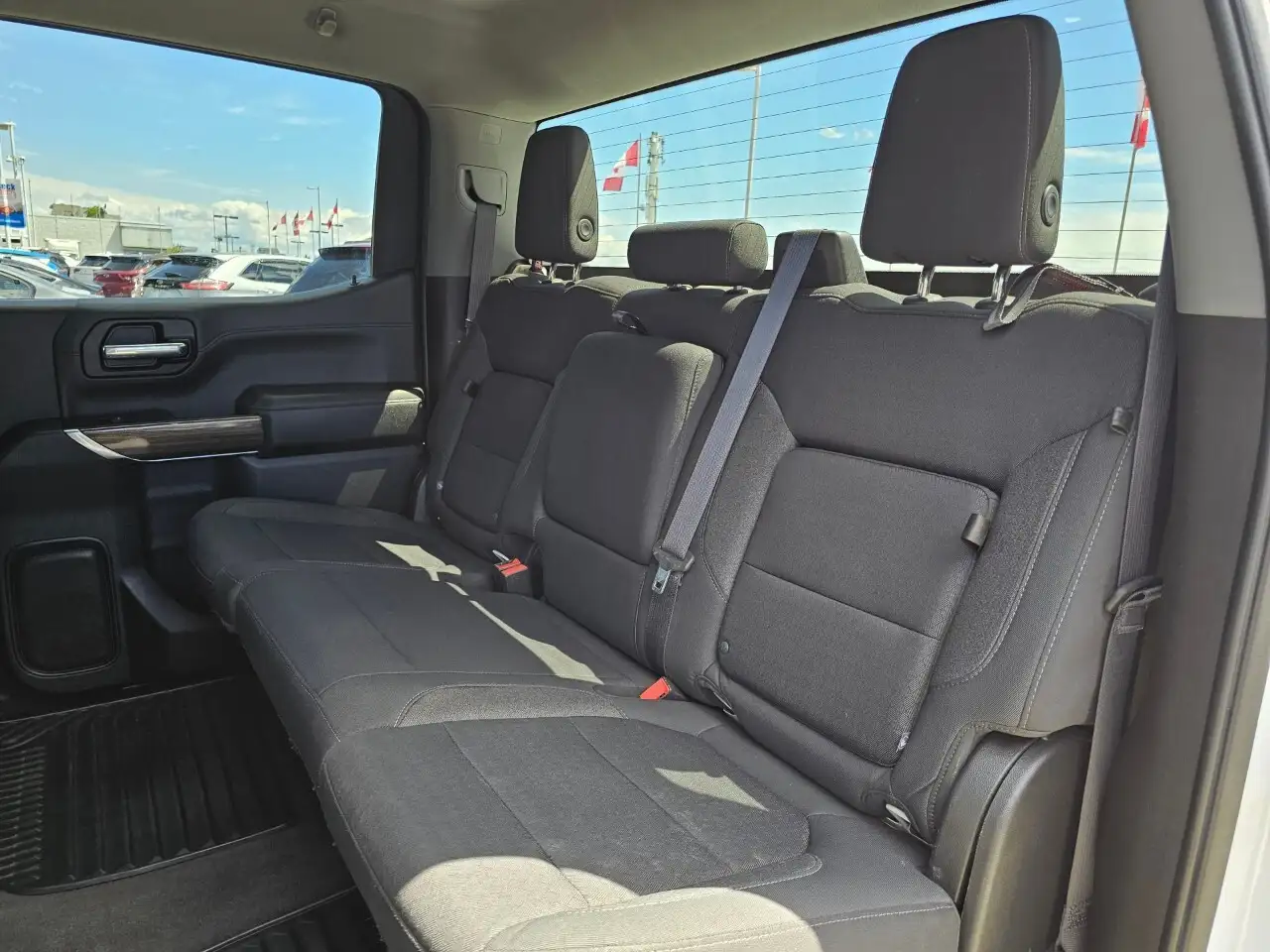 Chevrolet Silverado 1500 photo Chevrolet Silverado 1500