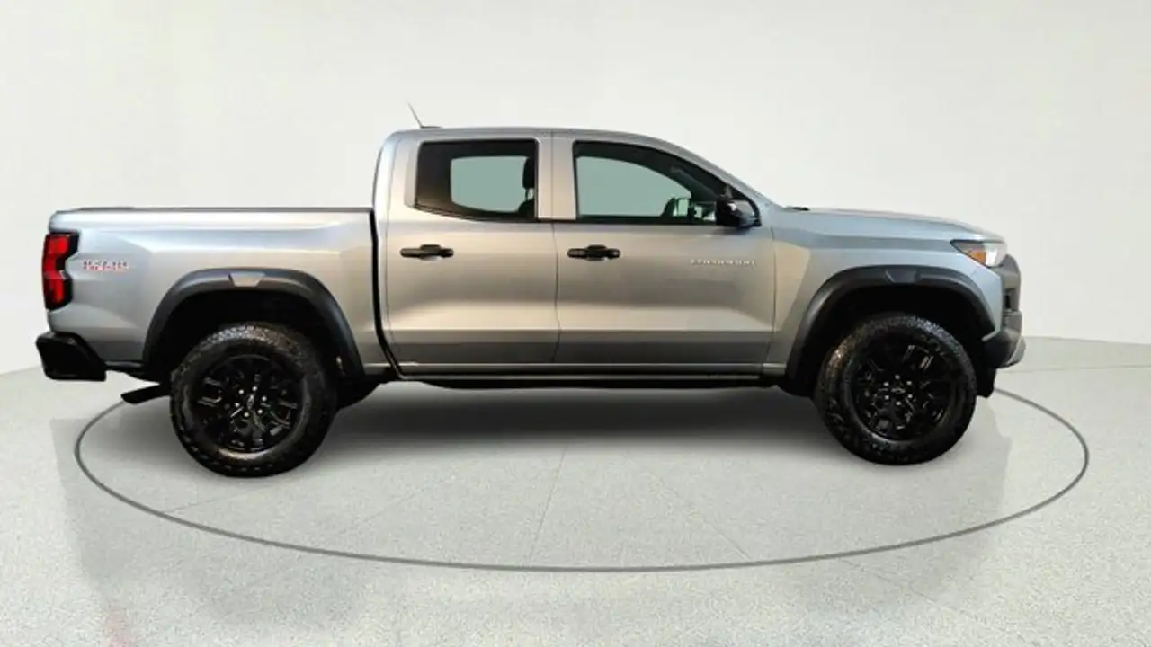 Chevrolet Colorado снимка Chevrolet Colorado