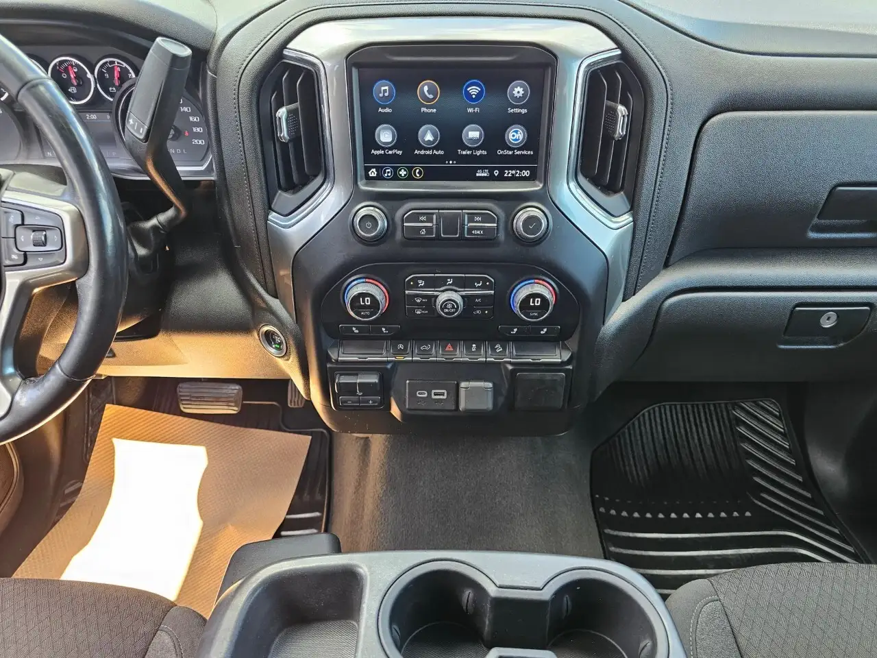 Chevrolet Silverado 1500 photo Chevrolet Silverado 1500