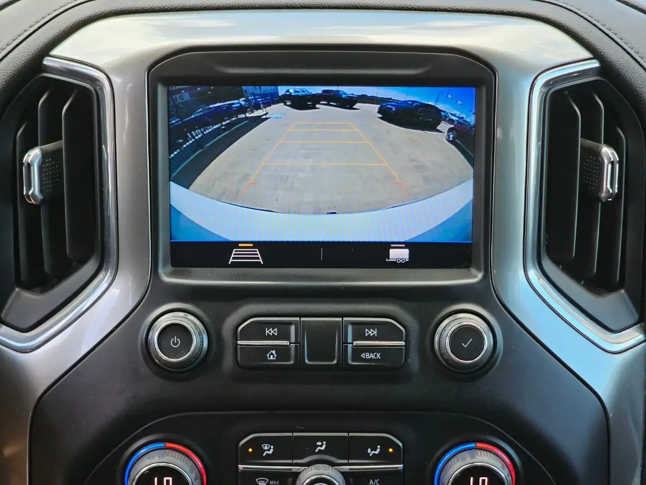 Chevrolet Silverado 1500 photo Chevrolet Silverado 1500