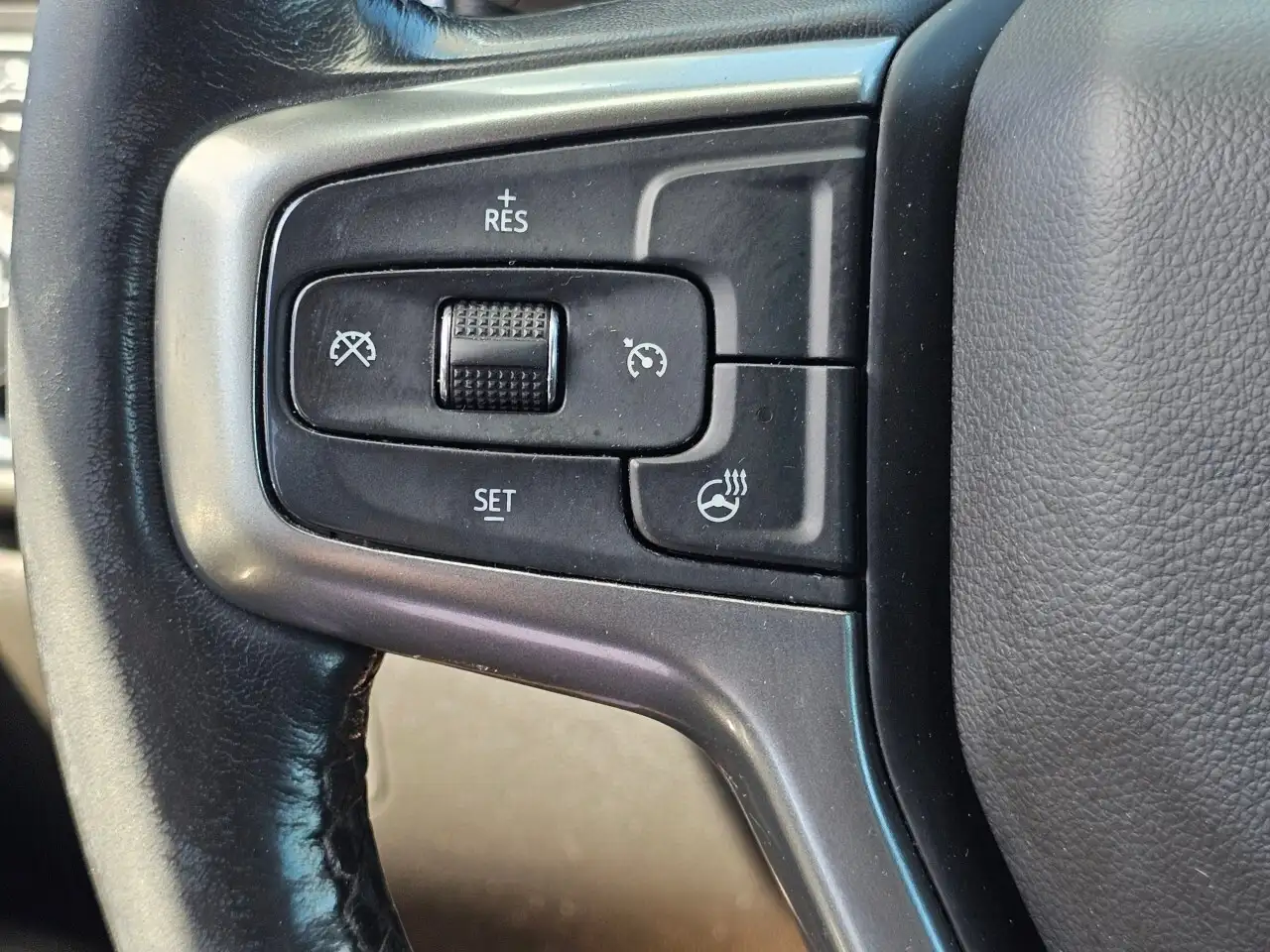 Chevrolet Silverado 1500 photo Chevrolet Silverado 1500