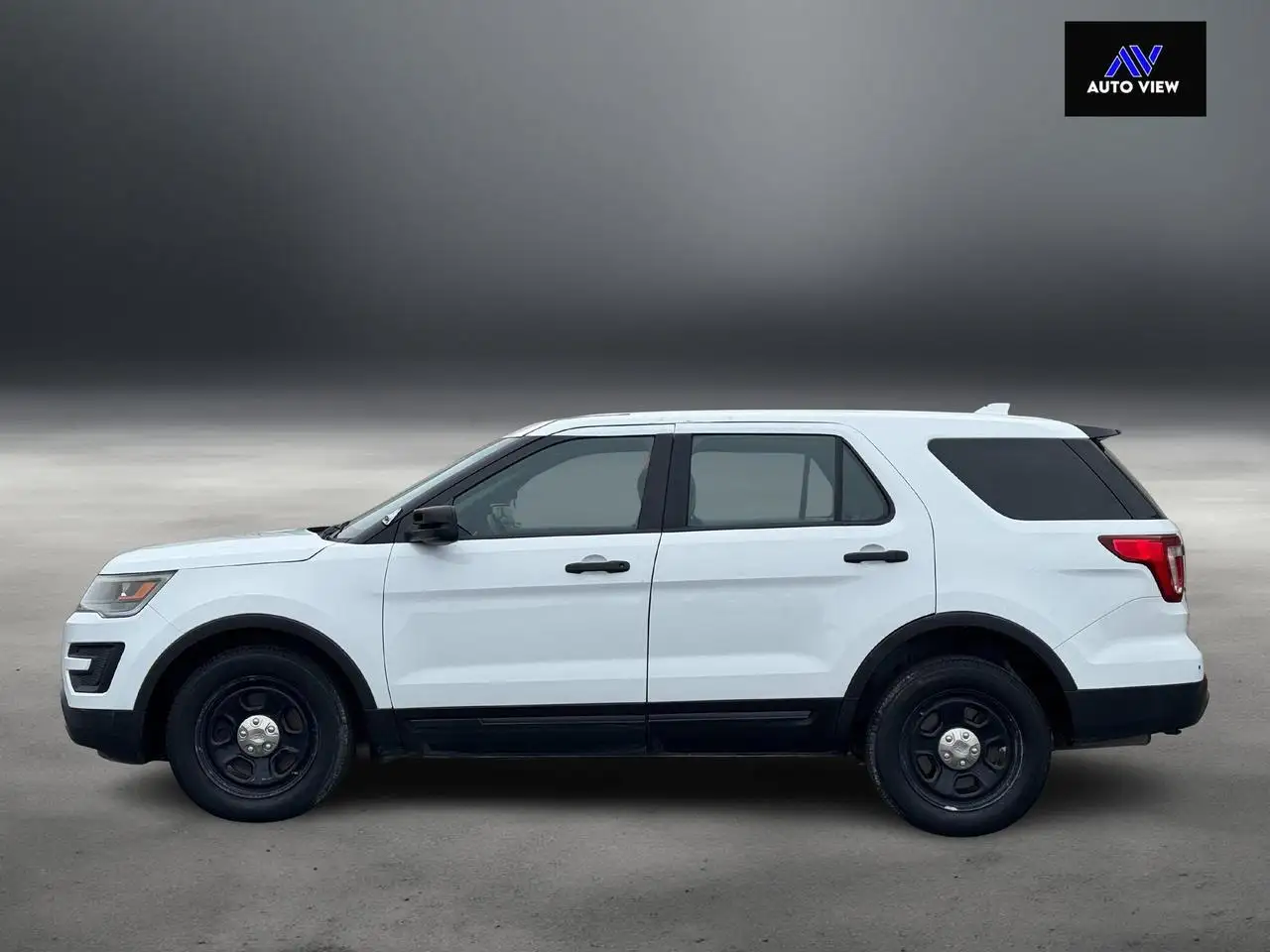Ford Police Interceptor Utility снимка Ford Police Interceptor Utility