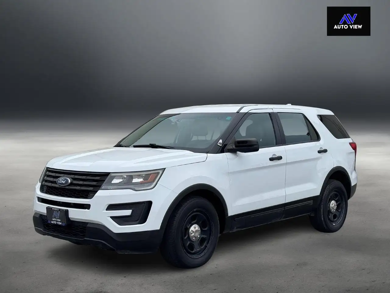 Ford Police Interceptor Utility снимка Ford Police Interceptor Utility