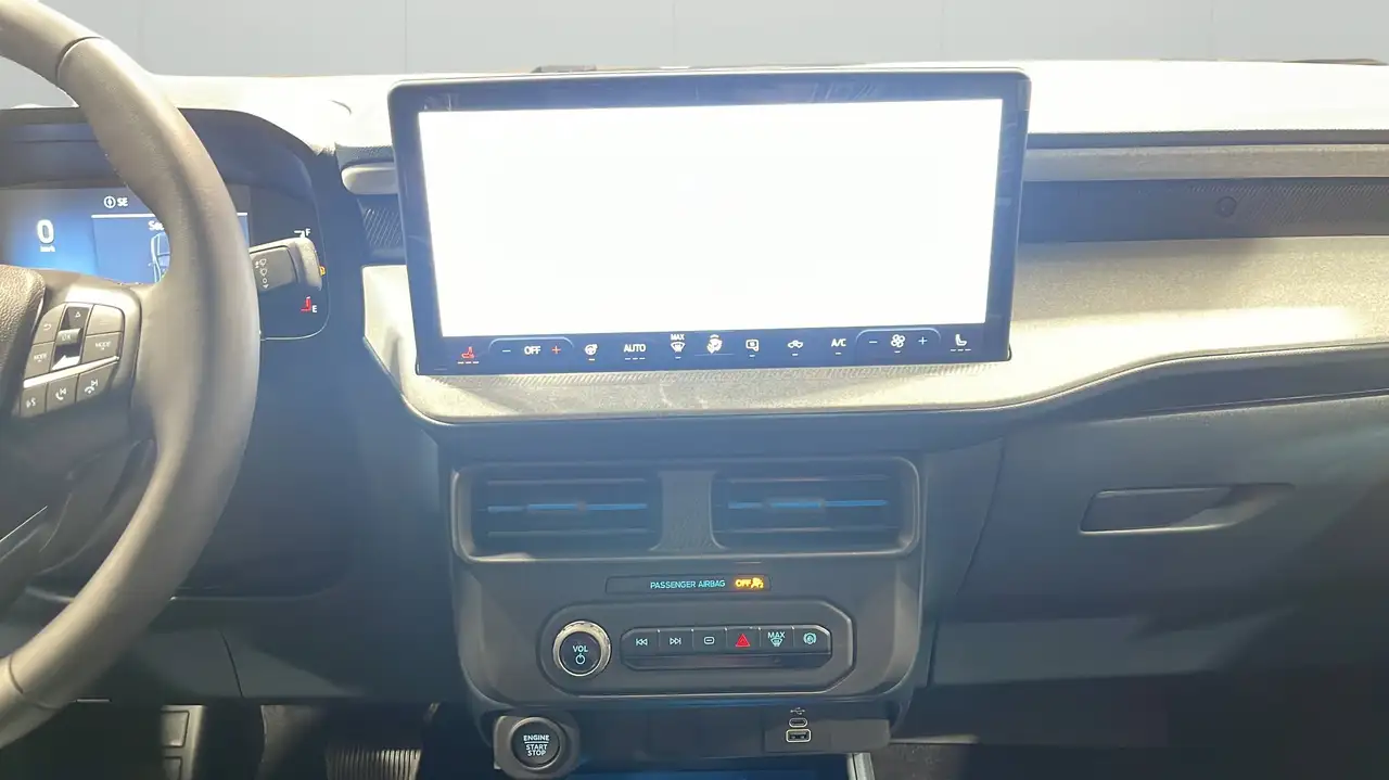 Ford Maverick снимка Ford Maverick