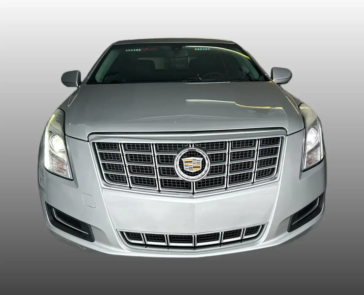 Cadillac XTS photo Cadillac XTS