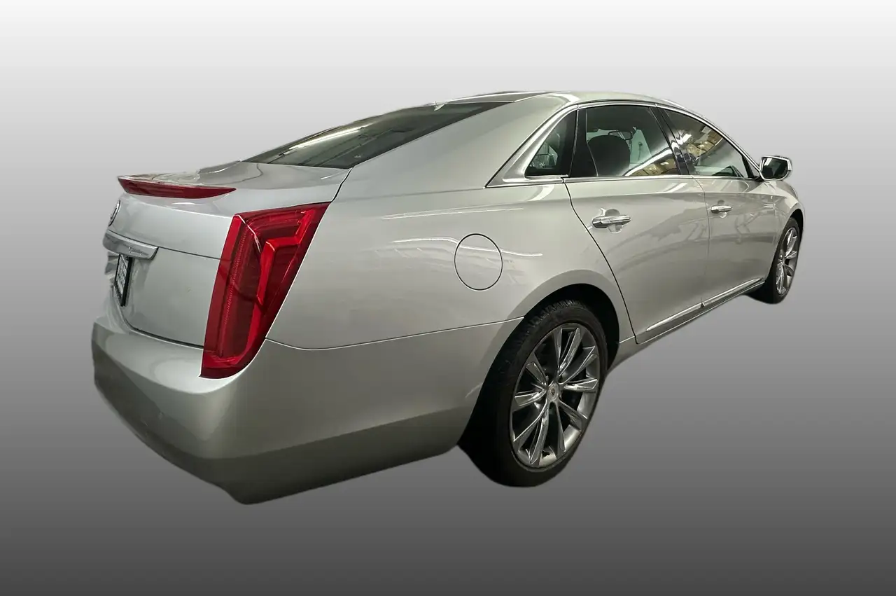 Cadillac XTS photo Cadillac XTS