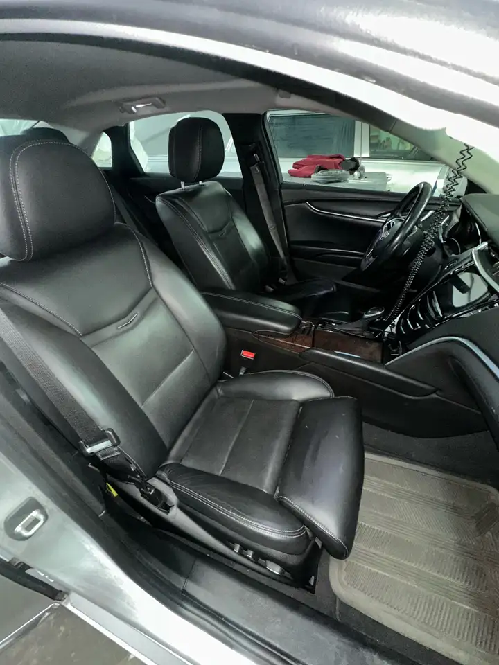 Cadillac XTS photo Cadillac XTS