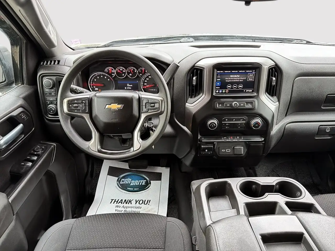 Chevrolet Silverado 1500 снимка Chevrolet Silverado 1500