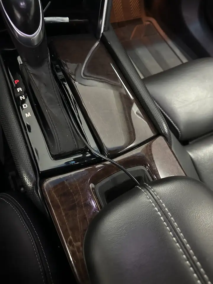 Cadillac XTS photo Cadillac XTS