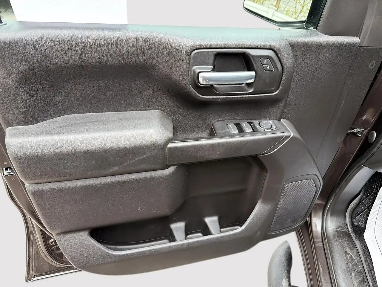 Chevrolet Silverado 1500 снимка Chevrolet Silverado 1500