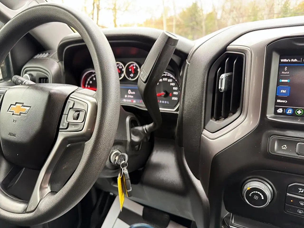 Chevrolet Silverado 1500 снимка Chevrolet Silverado 1500