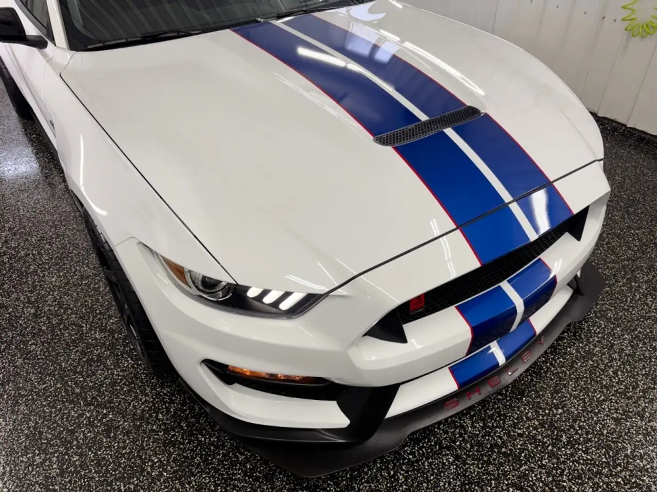 Ford Mustang снимка Ford Mustang